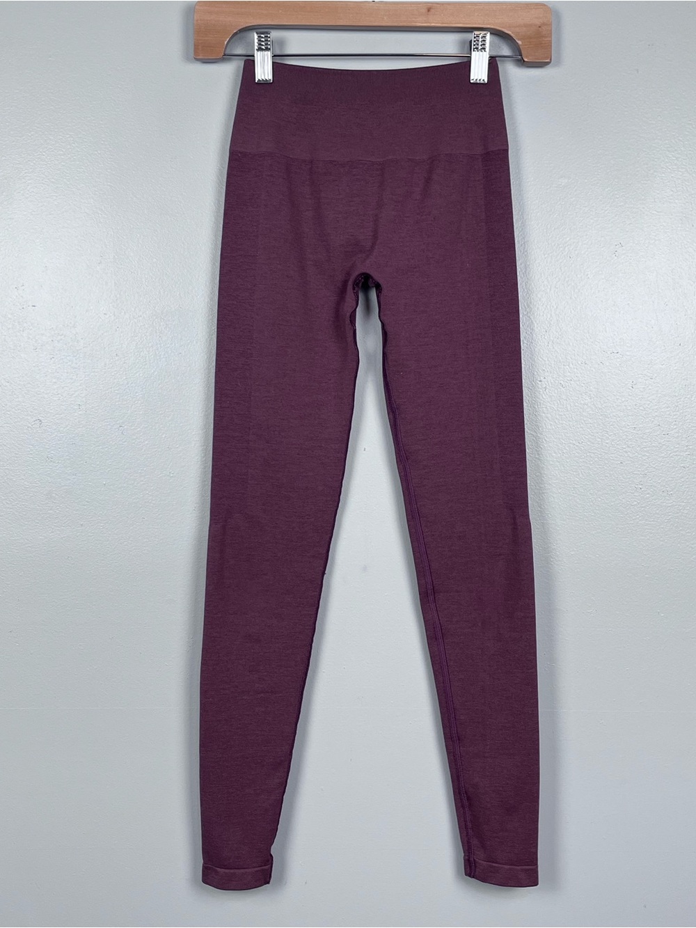 Alphalete Women's Amplify Contour Seamless Performance Leggings Size S Yoga, Gym